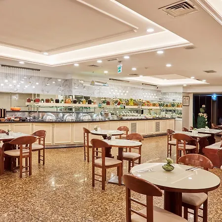 塔克西姆康纳克酒店