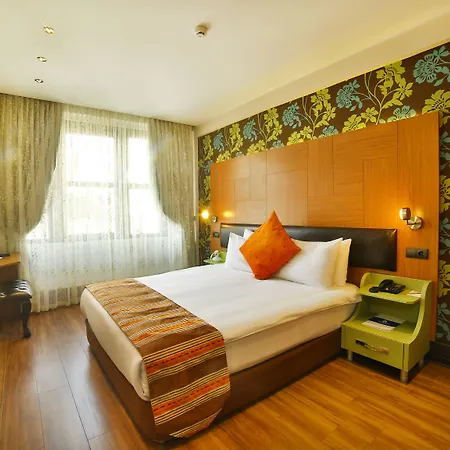 Taksim 4*
