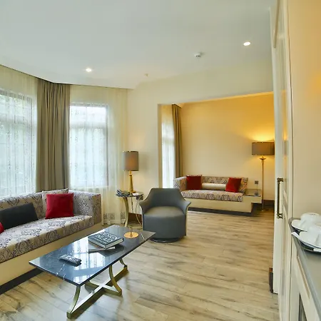 Hotel Taksim 4*