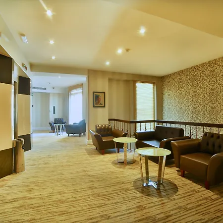 Hotel Taksim 4*